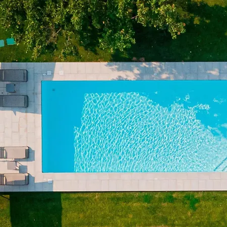 Ganzes Haus In Soeiro Do Chao Mit Privatem Pool Und Blick Ins Gruene By Interhome Hébergement de vacances