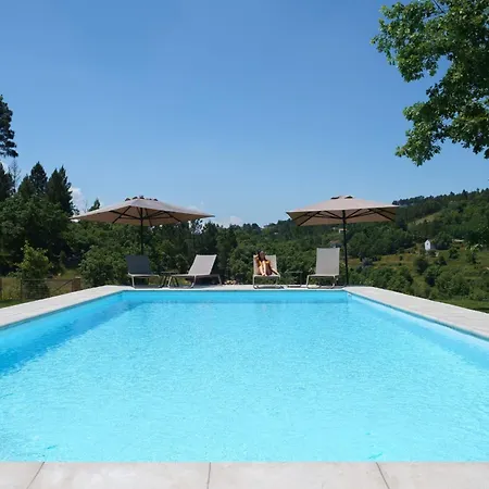 Ganzes Haus In Soeiro Do Chao Mit Privatem Pool Und Blick Ins Gruene By Interhome Hébergement de vacances Fornos de Algodres